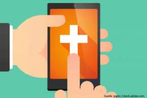 Illustration von einem Smartphone in einer Hand mit Kreuz auf dem Bildschirm